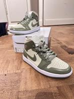 Nike Air Jordan 1 Mid SE Sea Green - Maat 40.5, Ophalen of Verzenden, Nieuw, Groen, Sneakers of Gympen