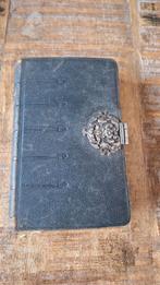 Antieke Franstalig kerkboekje met zilveren sluiting uit 1905, Ophalen of Verzenden