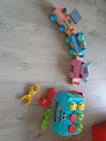 Divers Speelgoed - Trein & Gereedschap beschikbaar voor biedingen