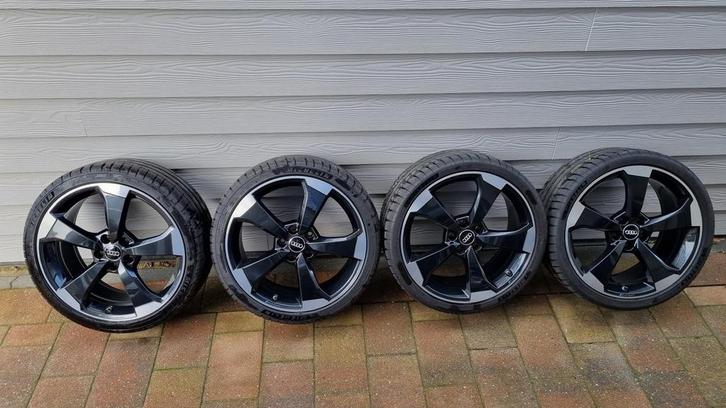 OEM Audi RS3 19 inch rotor velgen breedset zgan zomerbanden, Auto-onderdelen, Overige Auto-onderdelen, Ophalen of Verzenden