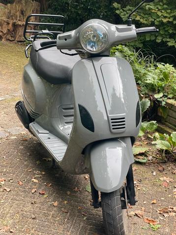 Nette agm vx50 scooter beschikbaar voor biedingen