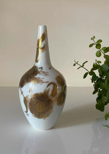 Rosenthal Quatre Couleurs vaasje beschikbaar voor biedingen