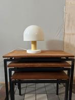Space age mushroom tafellampje, vintage design Guzzini lamp, Huis en Inrichting, Lampen | Tafellampen, Minder dan 50 cm, Metaal