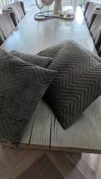 4 nieuwe kussens velvet taupe, Ophalen of Verzenden, Zo goed als nieuw, Vierkant