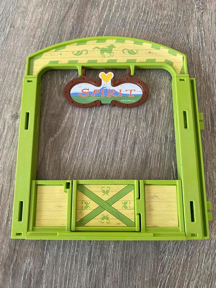 Spirit stalmuur hekwerk., Kinderen en Baby's, Speelgoed | Playmobil, Zo goed als nieuw, Los playmobil, Ophalen of Verzenden