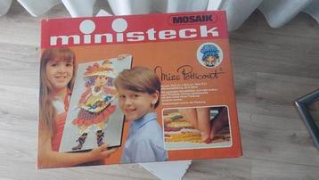 Ministeck Miss Petticoat Mozaïek Set beschikbaar voor biedingen