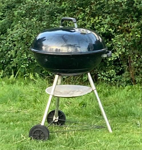 Weber Compact Kettle 57 cm – Goed werkende BBQ €5, Tuin en Terras, Houtskoolbarbecues, Gebruikt, Ophalen