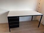Zware metalen bureau - 150x75cm, Huis en Inrichting, Ophalen, Gebruikt, 100 tot 150 cm, Metaal