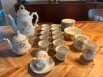 Oma’s koffie/thee servies, Huis en Inrichting, Keuken | Servies, Ophalen, Gebruikt, Overige stijlen, Porselein