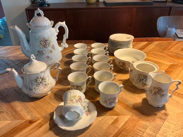 Oma’s koffie/thee servies, Huis en Inrichting, Keuken | Servies, Gebruikt, Compleet servies, Overige stijlen, Porselein, Ophalen