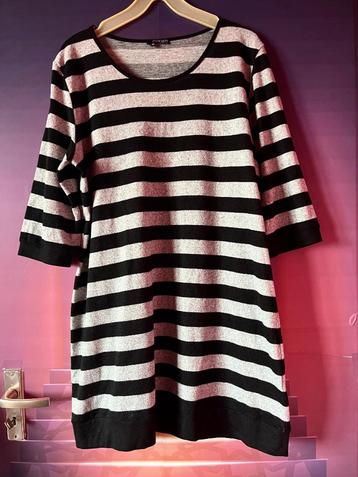 Mooie streepjes jurk van zachte wol stof maat 46 nu 19,99€ beschikbaar voor biedingen