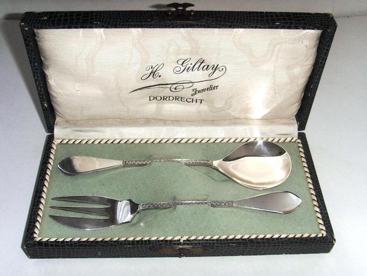 Antiek zilveren tafel set in originele cassette 1910, Antiek en Kunst, Antiek | Goud en Zilver, Goud, Zilver, Ophalen of Verzenden