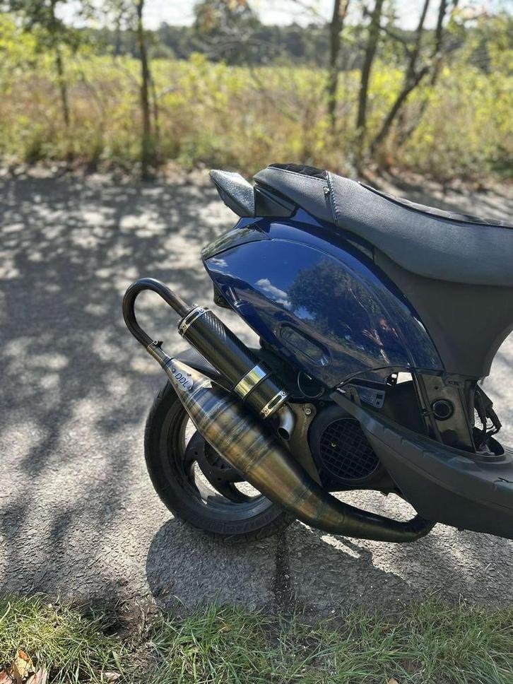 DDL carbon uitlaat, Fietsen en Brommers, Brommers | Tuning en Styling, Zo goed als nieuw, Ophalen
