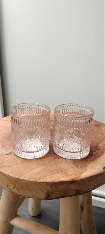Set van 2 glazen theelichthouders beschikbaar voor biedingen