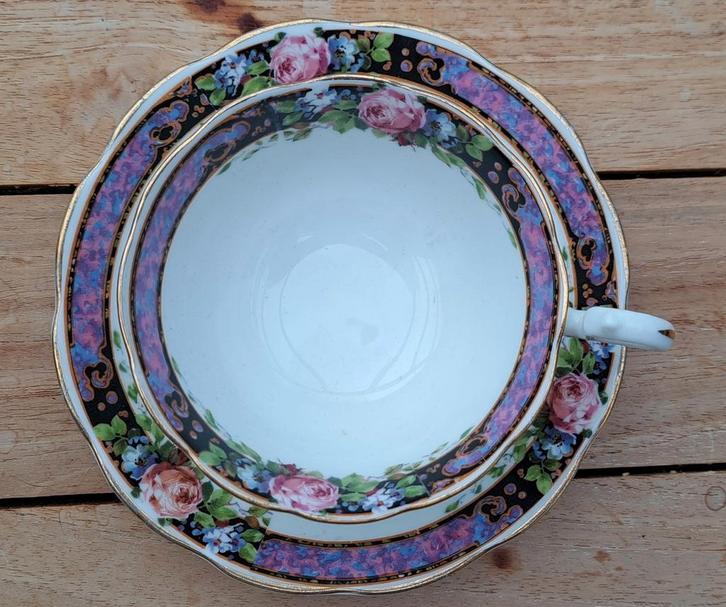 * * Antiek en prachtig theesetje Royal Albert Crown China, Antiek en Kunst, Antiek | Servies los, Ophalen of Verzenden