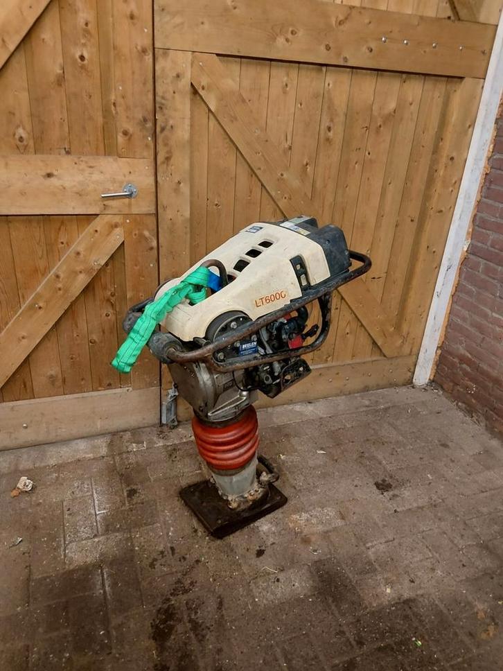 Te koop nette Dynapack LT6000 trilstamper, Tuin en Terras, Bosmaaiers, Gebruikt, Benzine, Ophalen of Verzenden