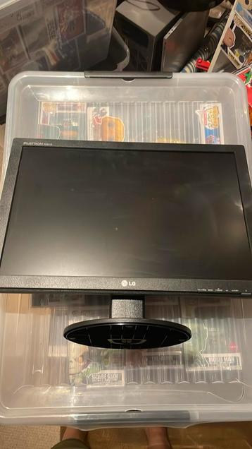 LG 21.6” flatron monitor w2241S VGA 1680x1050 beschikbaar voor biedingen