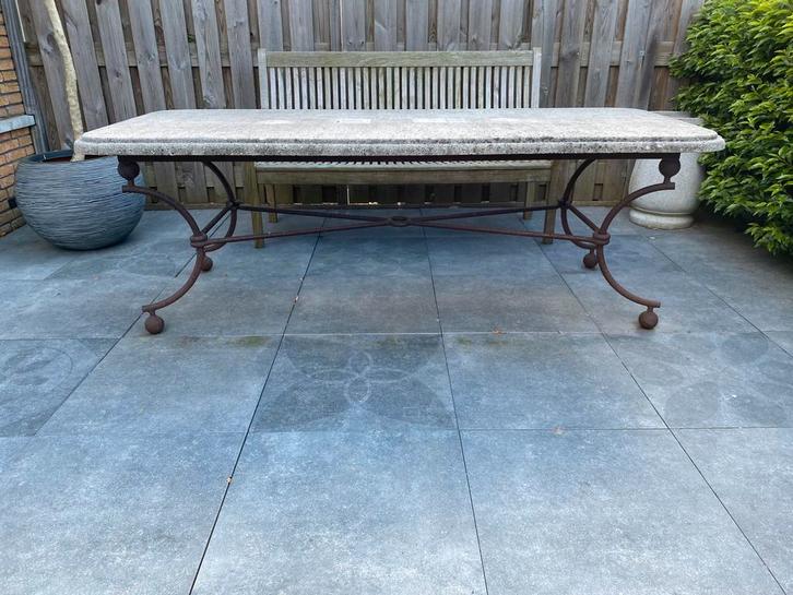 Betonnen tuintafel met metalen frame, Tuin en Terras, Tuintafels, Gebruikt, Rechthoekig, Metaal, Ophalen