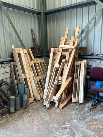 Pallets hout Brandhout timmerhout beschikbaar voor biedingen
