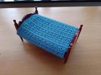 1:12 miniatuur sprei deken gehaakt lengtepatroon blauw, Ophalen of Verzenden, Nieuw, Poppenhuis