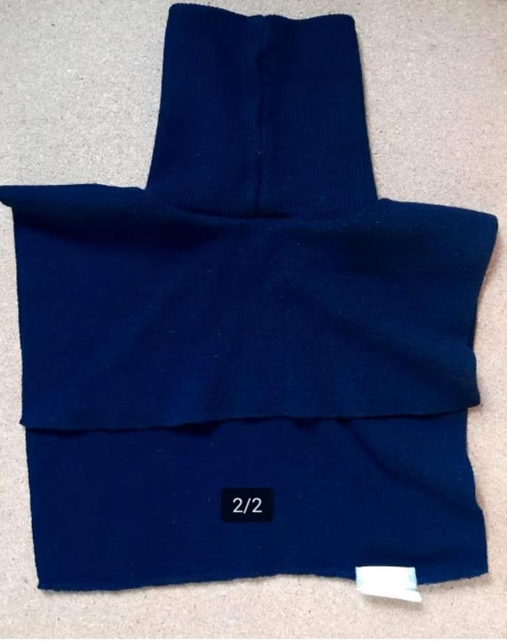 Blauwe Col Trui Geen Maatvoering 50 % Scheerwol 50 % Acryl, Kleding | Heren, Mutsen, Sjaals en Handschoenen, Zo goed als nieuw