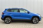 Skoda Karoq 1.5 TSI ACT 150pk Automaat | Panoramadak | 18'', Zwart, 4 cilinders, 150 pk, Blauw