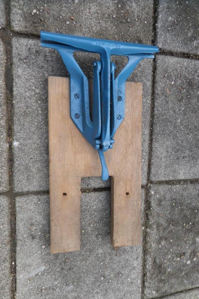 Zaagvijlklem - 2x - Bekbreedte 220mm, Antiek en Kunst, Antiek | Gereedschap en Instrumenten, Ophalen