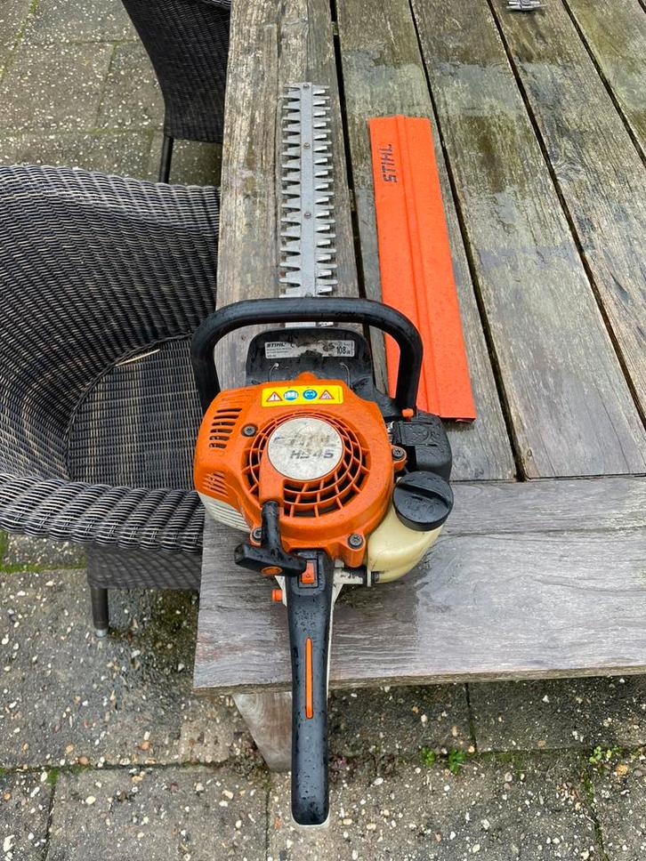 Stihl HS45 bladlengte 60 cm - Goede staat, Tuin en Terras, Heggenscharen, Zo goed als nieuw, Benzine, Ophalen