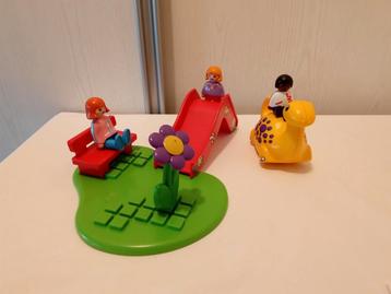 123 Playmobil 6748 speeltuin compleet  beschikbaar voor biedingen