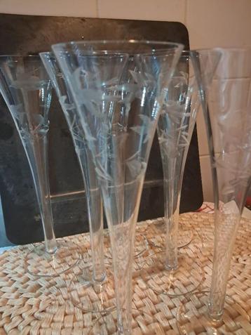 antiek glas handgeslepen champagne/sekt glazen 7 stuks beschikbaar voor biedingen