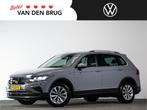 Volkswagen Tiguan 1.5 TSI 130 PK Life Business | LED | Navig, Te koop, Zilver of Grijs, Benzine, 73 €/maand