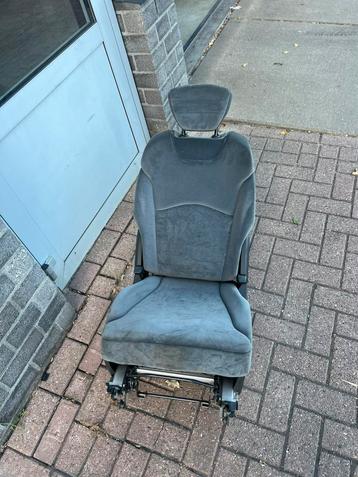 Stoel 2e zitrij citroen C8 beschikbaar voor biedingen