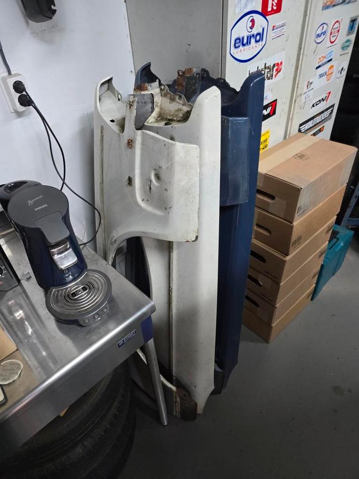 Voorschermen voorspatborden volvo 240, Auto-onderdelen, Carrosserie en Plaatwerk, Ophalen