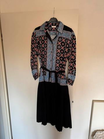 Sandro jurk maat 36 beschikbaar voor biedingen