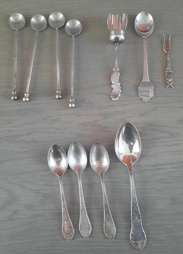 verzilverde lepeltjes beschikbaar voor biedingen