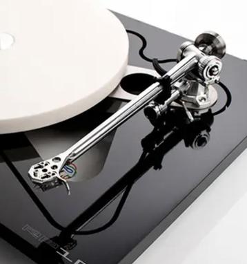 Rega RB2000 toonarm als nieuw in doos beschikbaar voor biedingen