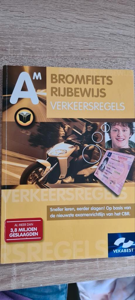 Bromfiets rijbewijs A, Boeken, Schoolboeken, Gelezen, Nederlands, Ophalen
