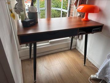 Retro Scandinavisch Design Bureau | cognac-kleurig beschikbaar voor biedingen