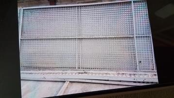 Kennel delen ,  gaas  hekken en trespa panelen corton  beschikbaar voor biedingen
