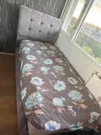 Zo goed als nieuwe bed met matras, Huis en Inrichting, Slaapkamer | Bedden, Ophalen, 90 cm, Eenpersoons, Zo goed als nieuw