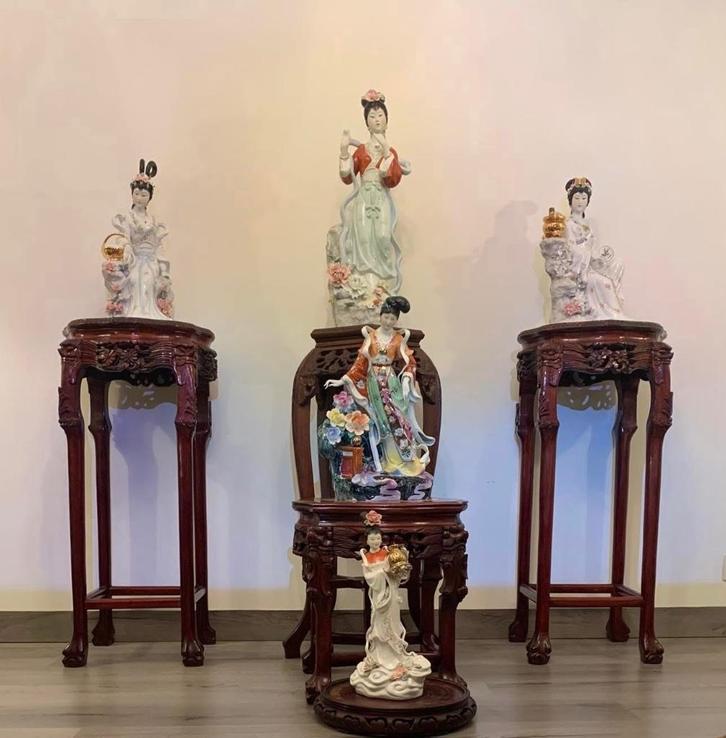 AWSOME ART JIXIANG  PORCELAIN PERSON’S FIGURES COLLECTION, Antiek en Kunst, Antiek | Porselein, Ophalen