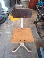 Industriele kruk , stoel, Antiek en Kunst, Antiek | Meubels | Bedden, Ophalen