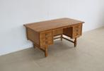 vintage bureau | desk | jaren 50 | brutalist | Deens, Huis en Inrichting, Bureaus, Gebruikt, Ophalen of Verzenden, Bureau
