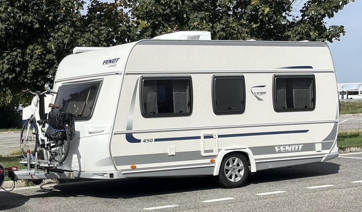 Caravan Fendt Saphir 450 QB, Caravans en Kamperen, Caravans, Particulier, tot en met 4, 1000 - 1250 kg, Treinzit, Fendt, Dwarsbed
