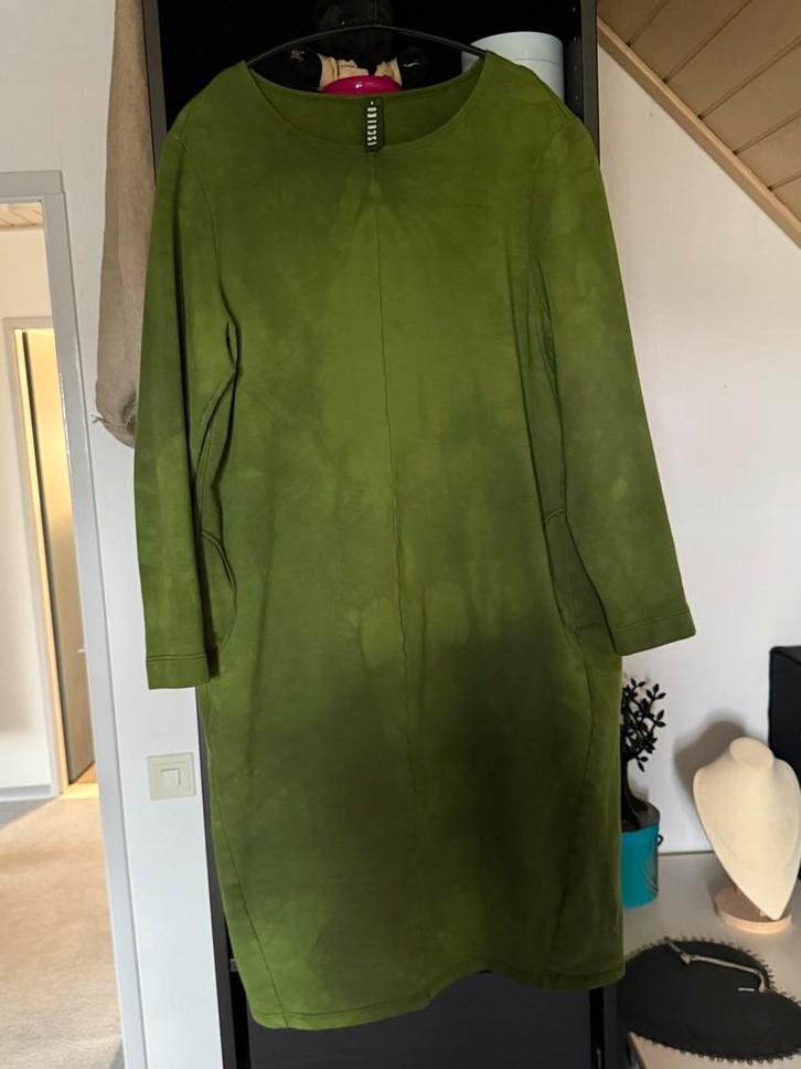 Ischiko jurk, groen, mt. 3 (valt als 44) met lange mouw., Kleding | Dames, Jurken, Zo goed als nieuw, Maat 42/44 (L), Groen, Knielengte