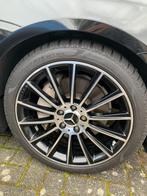 Winterbanden Pirelli 19 inch (4 stuks) Mercedes-Benz E350e, Auto-onderdelen, Banden en Velgen, Band(en), Gebruikt, Personenwagen