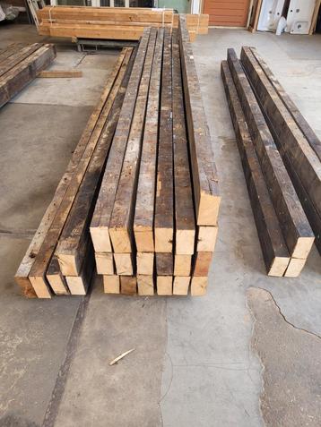 Partij balken 15 x 7,5 cm beschikbaar voor biedingen