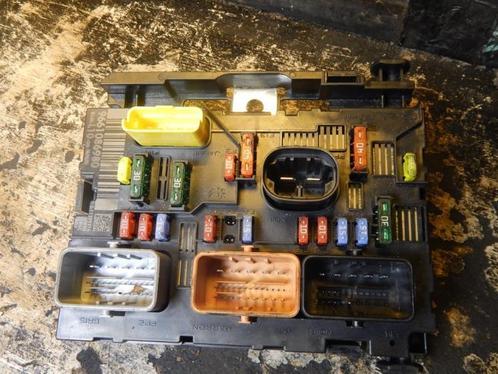 Zekeringkast van een Peugeot 207, Auto-onderdelen, Elektronica en Kabels, Peugeot, Gebruikt, 3 maanden garantie, Ophalen