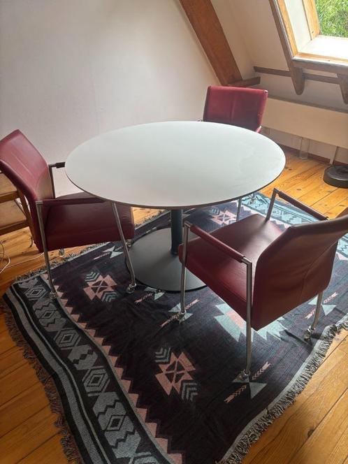 artifort clarion ronde tafel 75 cm hoog, Huis en Inrichting, Tafels | Eettafels, Zo goed als nieuw, 100 tot 150 cm, 50 tot 100 cm