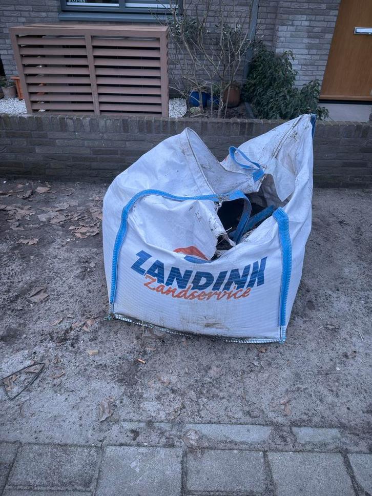 Tuinaarde in zak, gratis afhalen., Tuin en Terras, Zand, Gebruikt, Overige typen, Ophalen